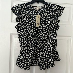 COPY - NWT flower top